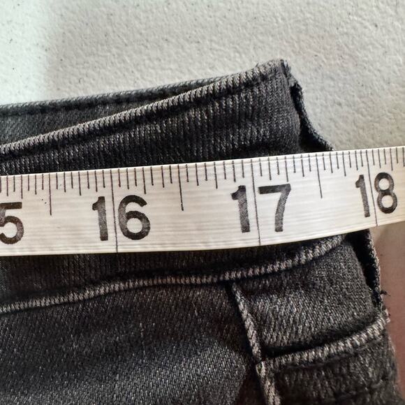 UNIQLO Skinny Jeans Size 32 Black Flared Denim High Rise Distressed Grunge‎ Goth - Picture 11 of 11